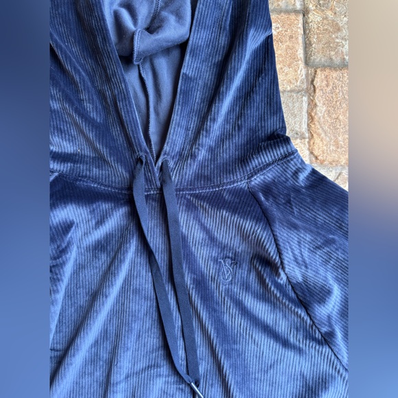 Victoria's Secret On Point Navy hoodie - Picture 3 of 4